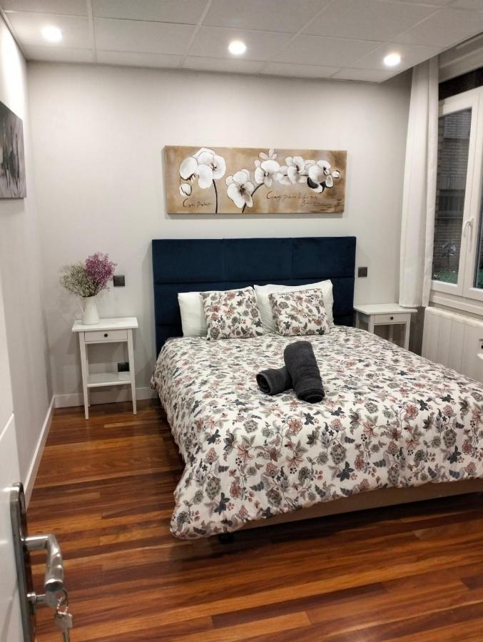 Pension Guggenheim Riverview Hbi01297 Bilbao Kültér fotó